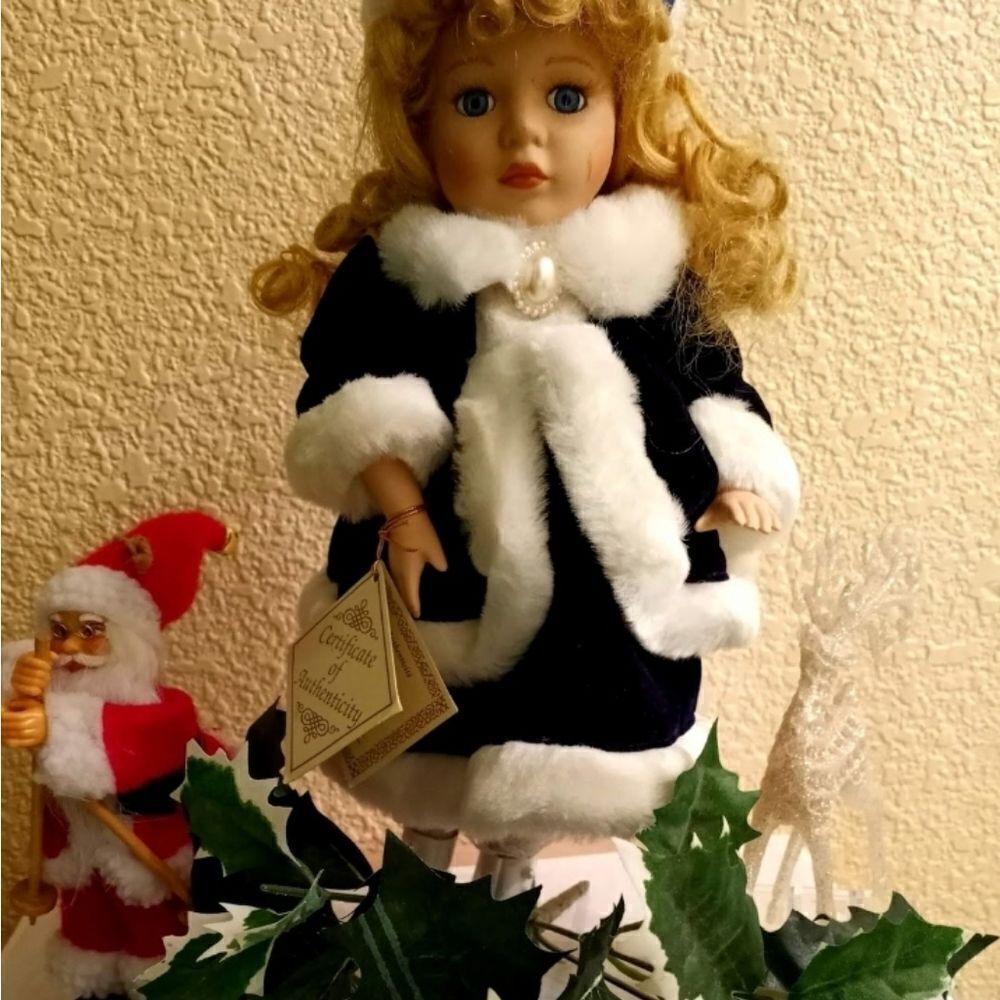 Collector's Choice Porcelain MusicDoll DesignerBarbaraCollins W/ Certificate New